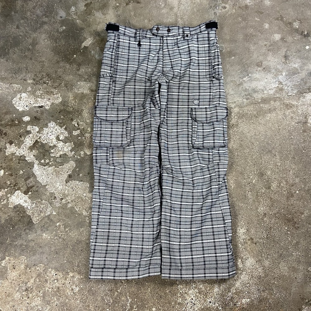 686 Smarty Snowboard Pants Women's Size XL White Black Plaid Pattern Outdoor